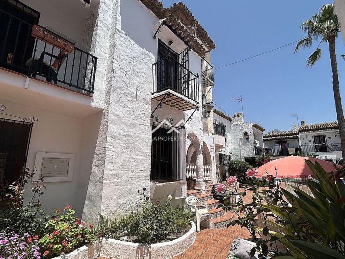 Image No.24-2 Bed Townhouse for sale