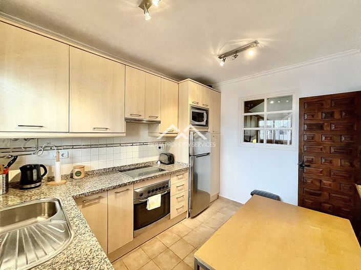 Image No.7-2 Bed Townhouse for sale