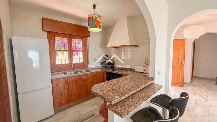 Image No.12-2 Bed Villa for sale