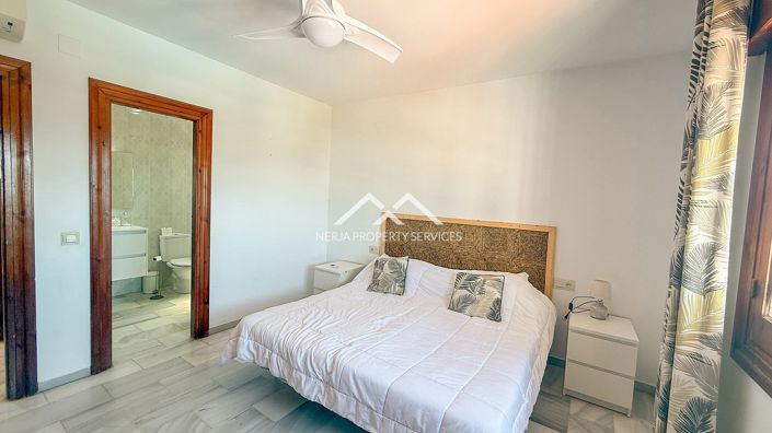 Image No.15-2 Bed Villa for sale