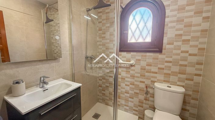 Image No.18-2 Bed Villa for sale