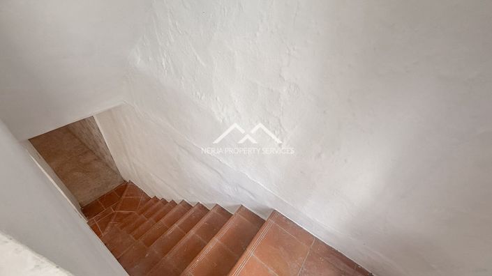 Image No.11-2 Bed Townhouse for sale