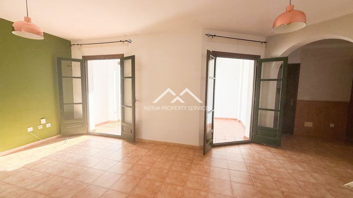 Image No.6-3 Bed Property for sale