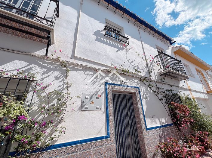 Image No.30-6 Bed Townhouse for sale