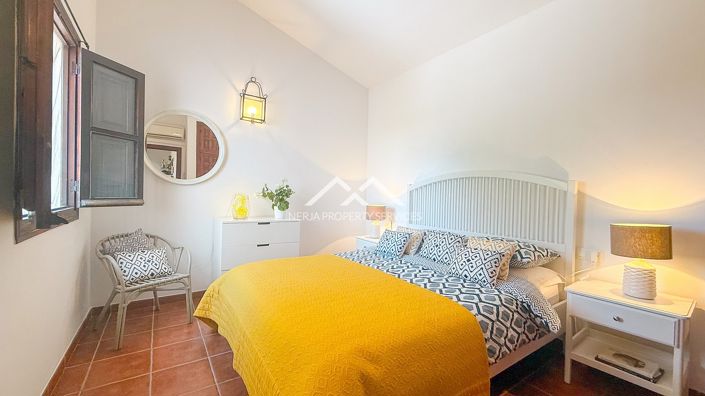 Image No.32-2 Bed Villa for sale