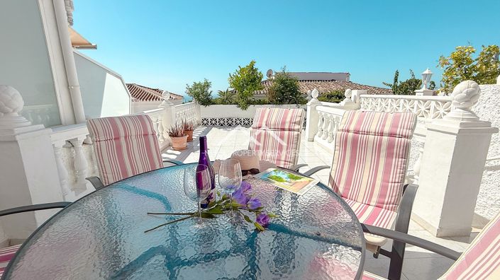 Image No.2-2 Bed Townhouse for sale