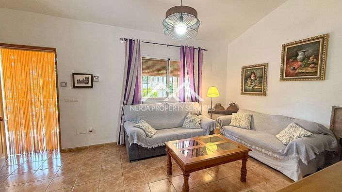 Image No.12-2 Bed Property for sale