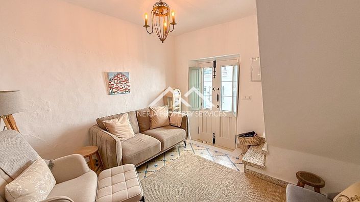 Image No.12-2 Bed Townhouse for sale