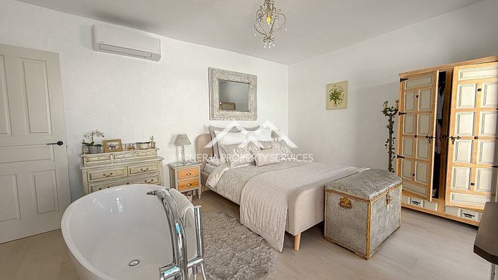 Image No.19-2 Bed Townhouse for sale