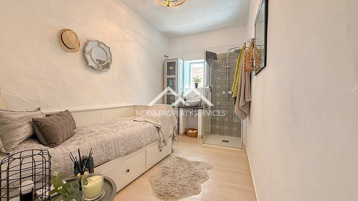 Image No.22-2 Bed Townhouse for sale