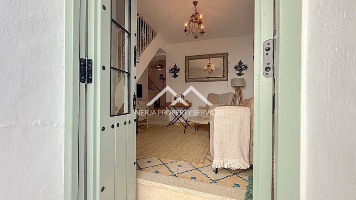 Image No.27-2 Bed Townhouse for sale