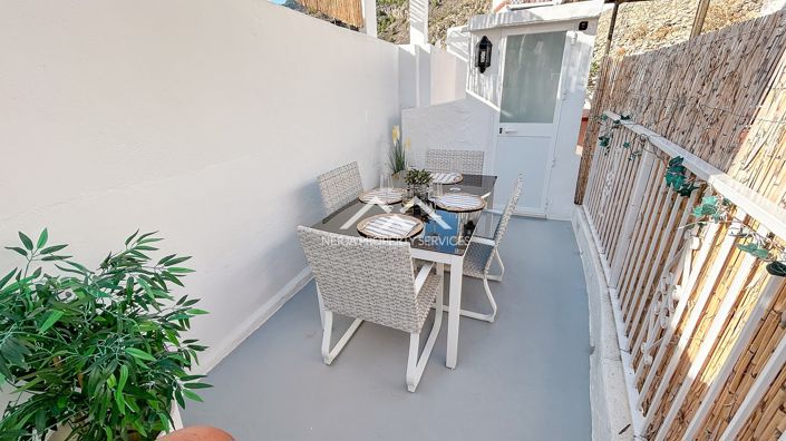 Image No.24-2 Bed Townhouse for sale