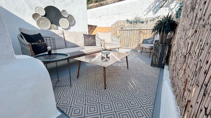 Image No.6-2 Bed Townhouse for sale