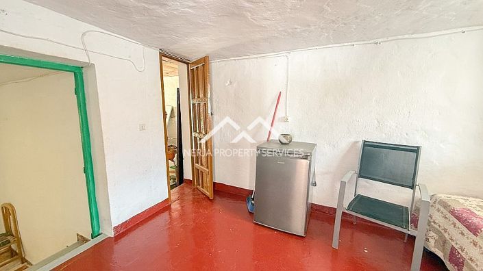 Image No.25-3 Bed Townhouse for sale