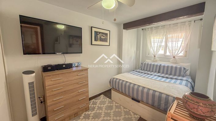 Image No.11-3 Bed House for sale