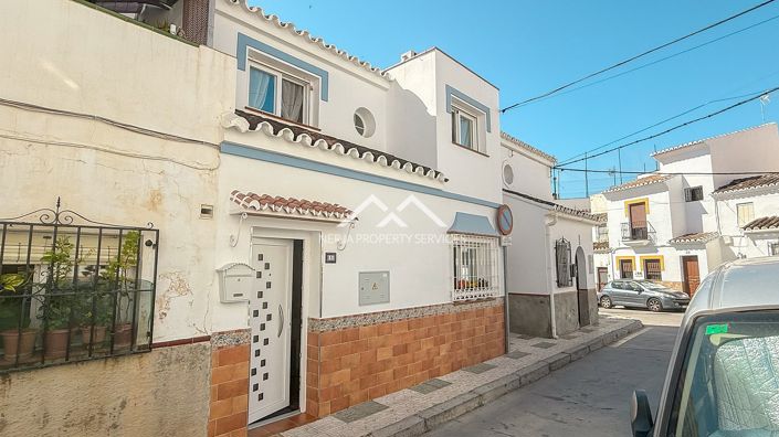 Image No.18-3 Bed House for sale