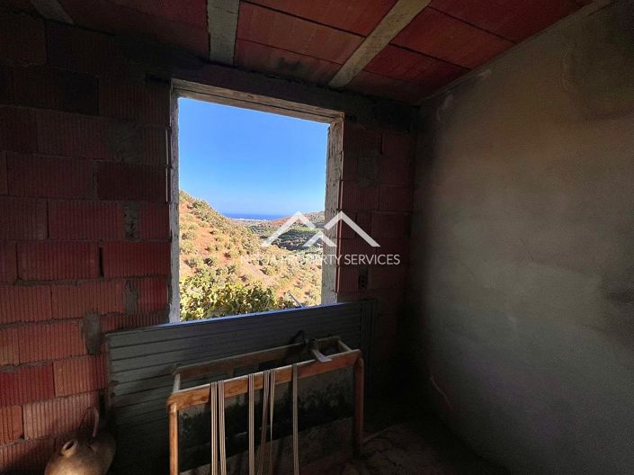 Image No.13-6 Bed Cottage for sale