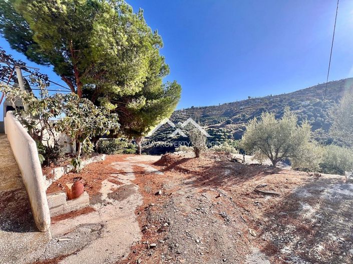 Image No.16-6 Bed Cottage for sale