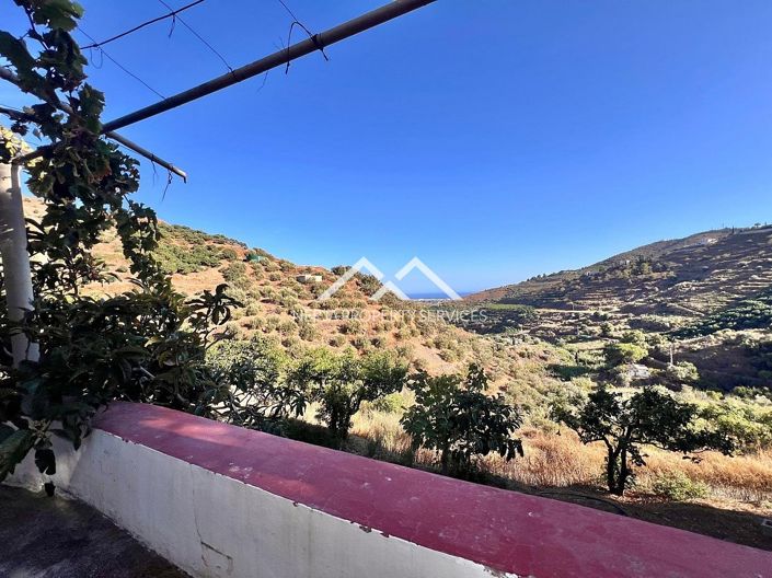 Image No.17-6 Bed Cottage for sale