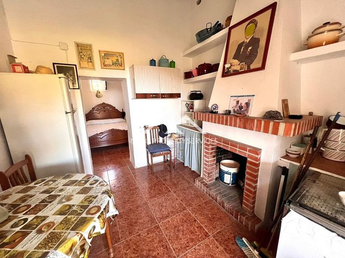 Image No.9-6 Bed Cottage for sale