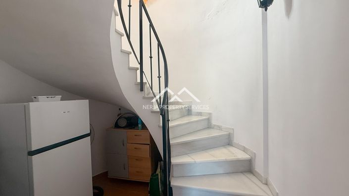 Image No.31-3 Bed Property for sale