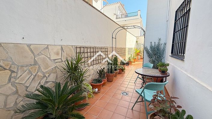 Image No.4-3 Bed Property for sale