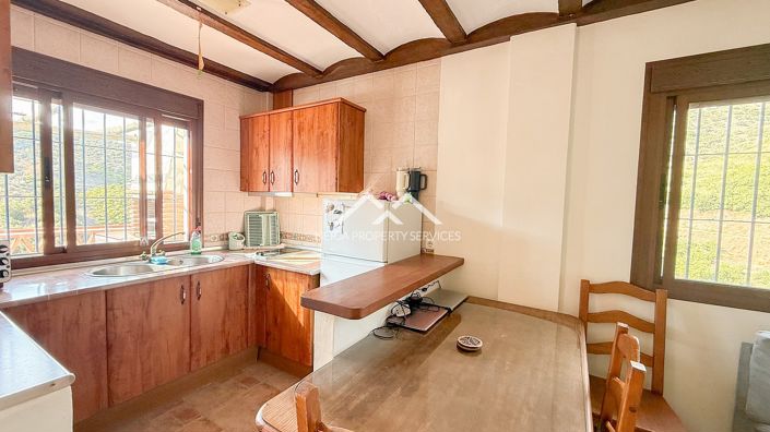 Image No.9-2 Bed Property for sale