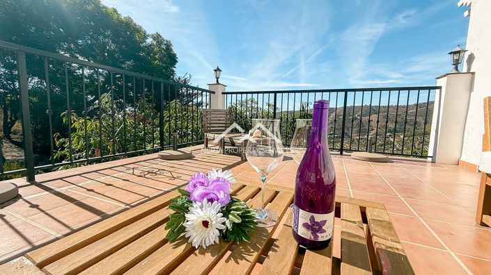 Image No.5-3 Bed Villa for sale