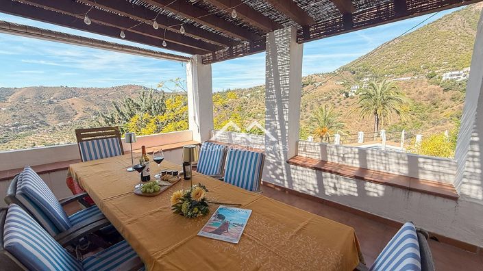 Image No.8-3 Bed Villa for sale