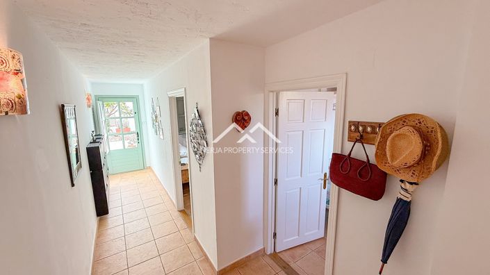 Image No.17-2 Bed Townhouse for sale