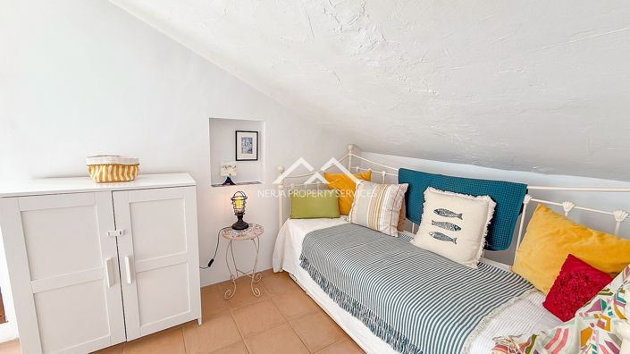 Image No.27-2 Bed Townhouse for sale