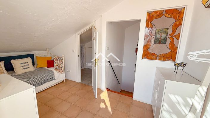 Image No.28-2 Bed Townhouse for sale