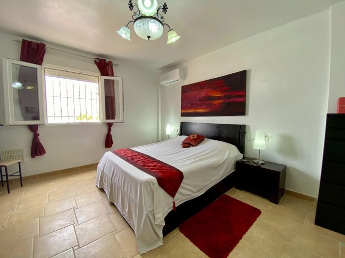 Image No.25-3 Bed Villa for sale