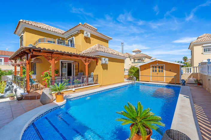 Image No.1-3 Bed Villa for sale