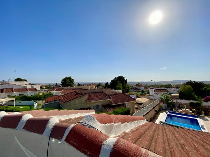 Image No.59-4 Bed Villa for sale