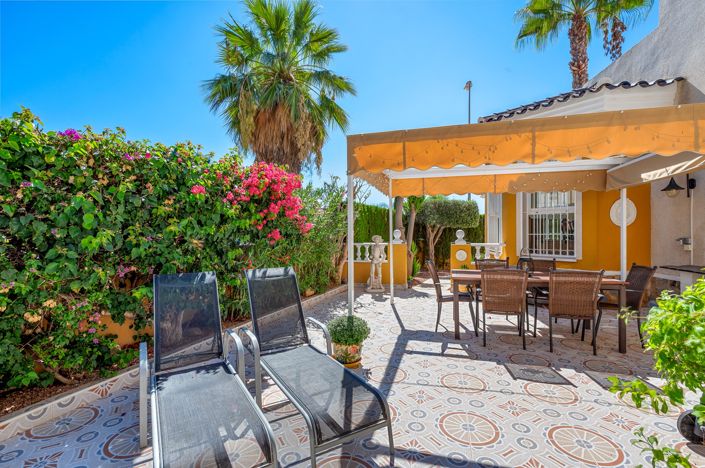 Image No.1-3 Bed Townhouse for sale