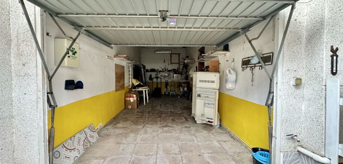 Image No.12-3 Bed Townhouse for sale