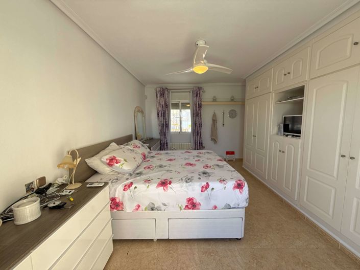 Image No.31-3 Bed Villa for sale