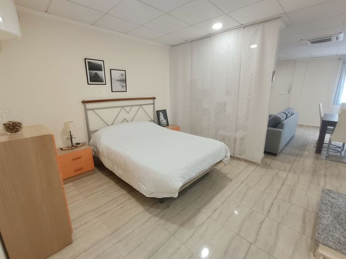 Image No.27-3 Bed Semi-Detached for sale