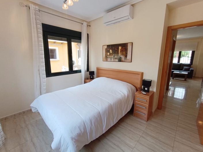 Image No.9-3 Bed Semi-Detached for sale