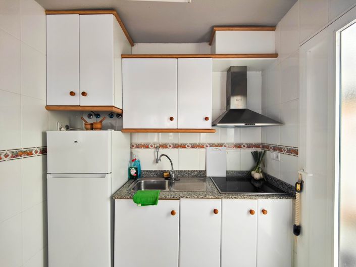 Image No.21-3 Bed Property for sale