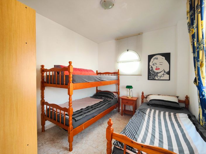 Image No.29-3 Bed Property for sale