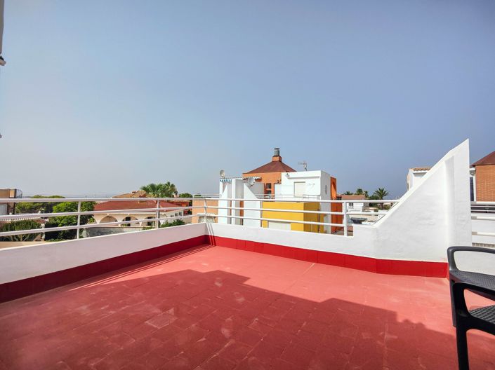 Image No.31-3 Bed Property for sale