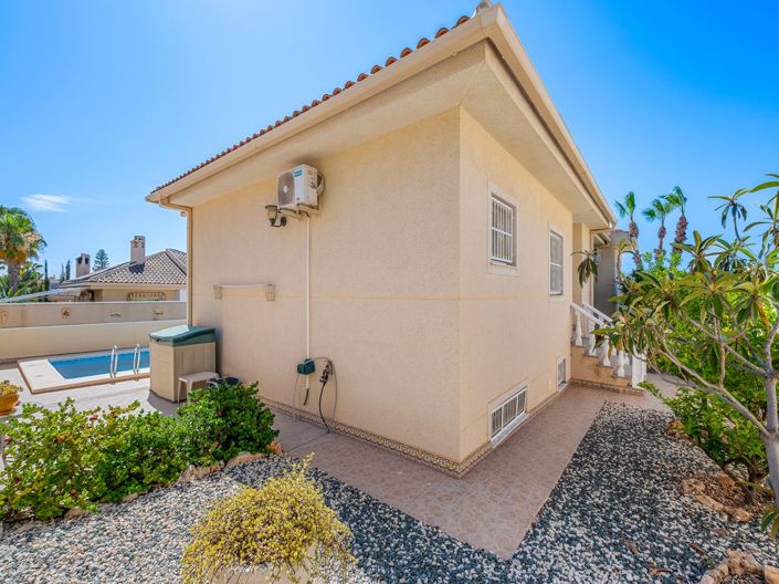 Image No.11-5 Bed Villa for sale