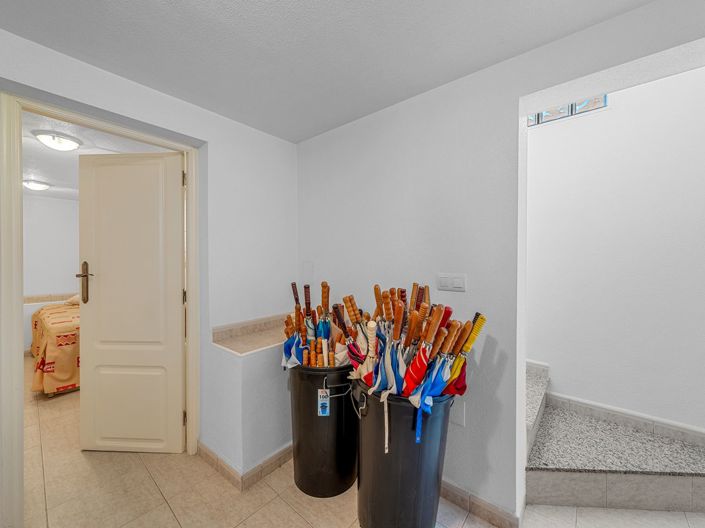 Image No.30-5 Bed Villa for sale