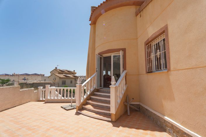 Image No.6-3 Bed Villa for sale