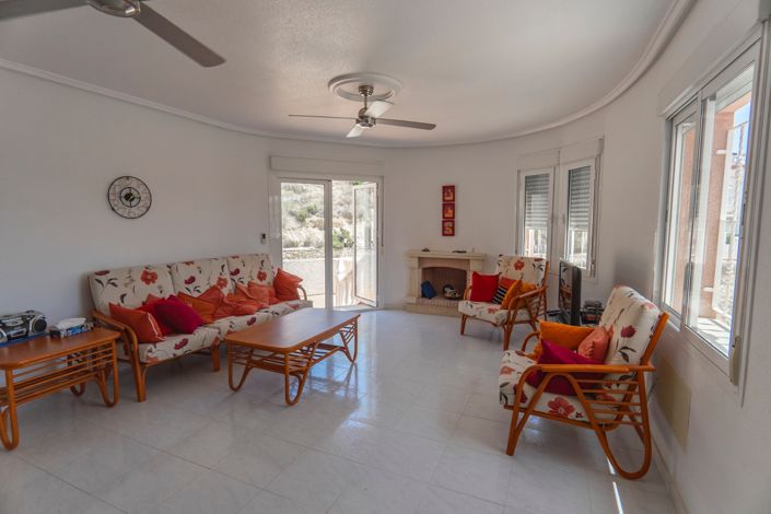 Image No.8-3 Bed Villa for sale