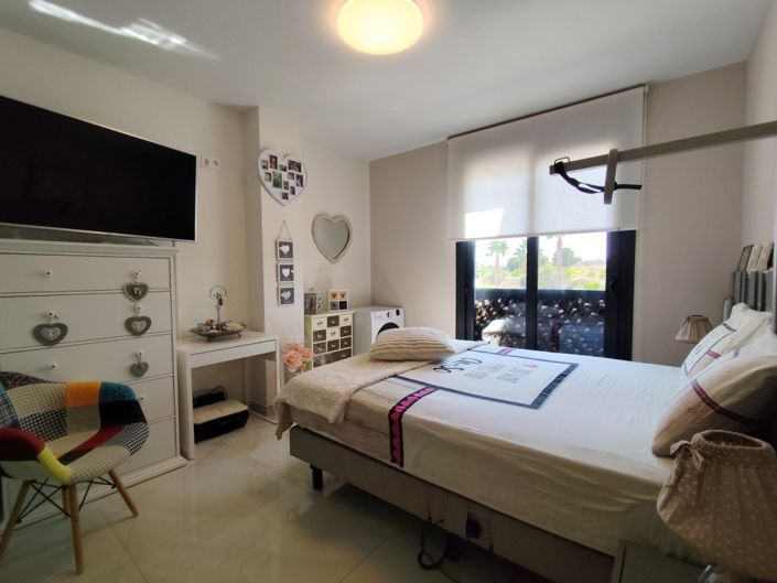 Image No.10-2 Bed Apartment for sale