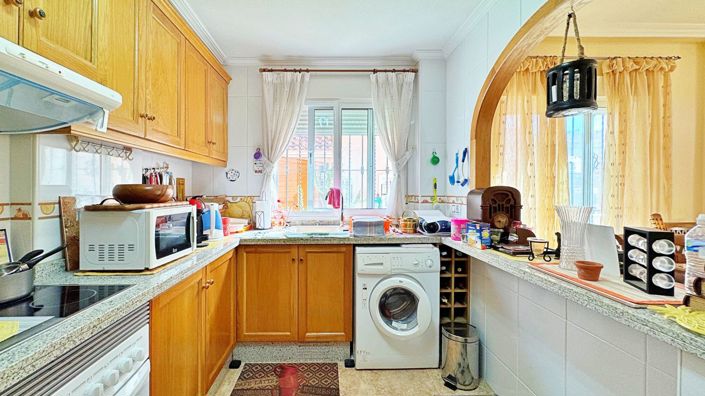 Image No.16-3 Bed Townhouse for sale