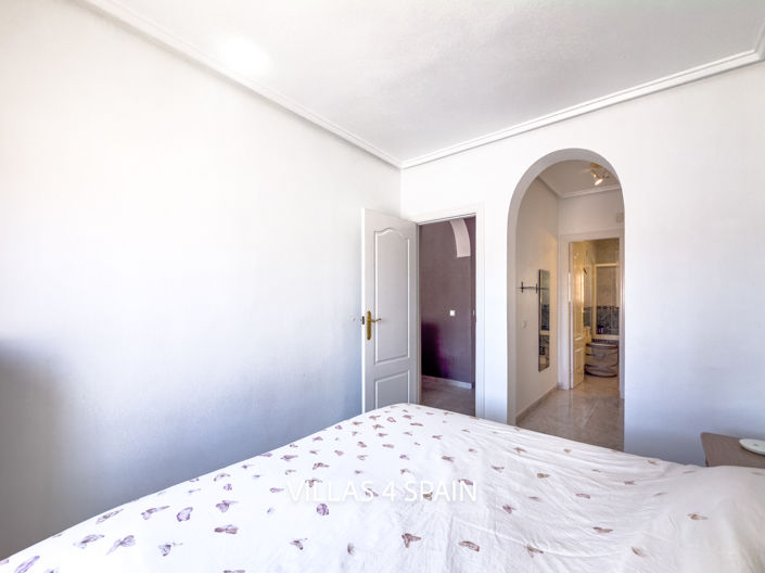 Image No.29-4 Bed Villa for sale